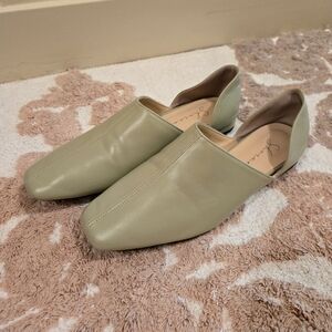 Elegant Sage Green Loafers Flats Shoes Size 7.5